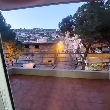 Apartament~aron *